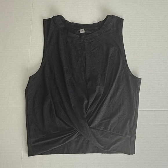 Beyond Yoga Featherweight Center Stage Cropped Tank - Picture 1 of 7